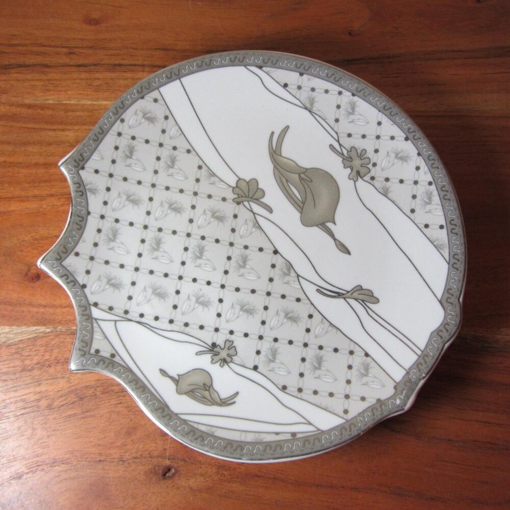 silver & white salad plate peach model japan vintage very unusual shape (W5791)